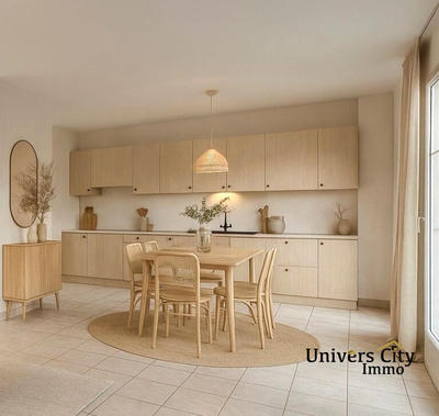 Maison - 99 m² - 5 pièces