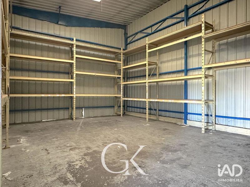 Local commercial - 9 839 m²