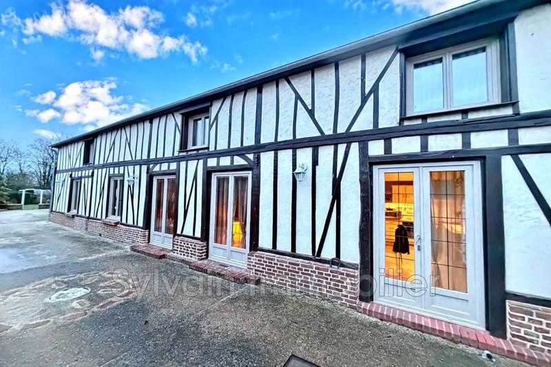 Maison - 180 m² - 6 pièces