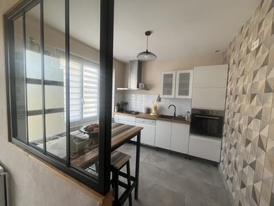 Maison traditionnelle - 100 m² - 4 pièces