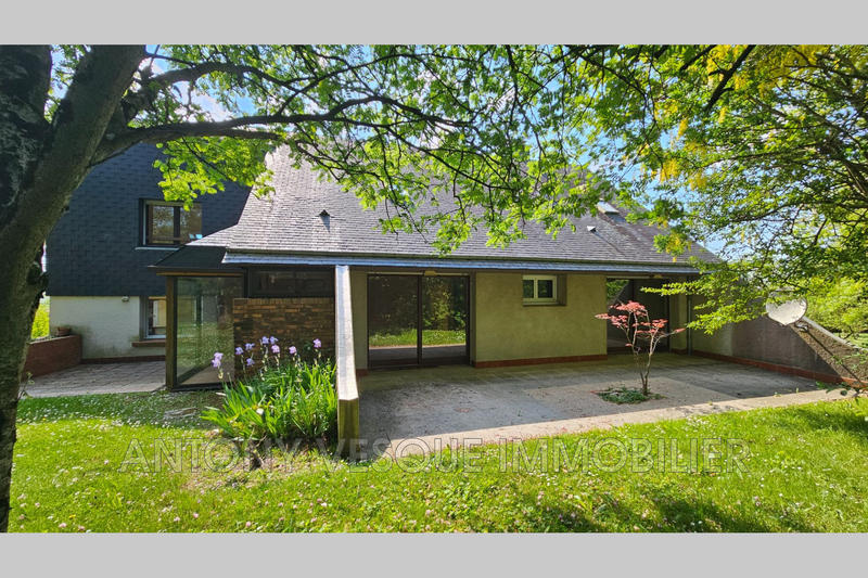 Villa - 169 m² - 7 pièces