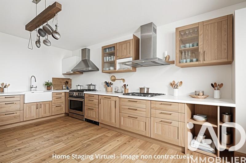 Maison - 258 m² - 7 pièces