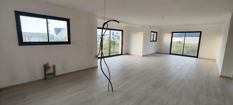 Maison - 140 m² - 6 pièces