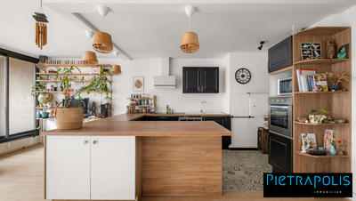 Appartement - 81 m² - 4 pièces