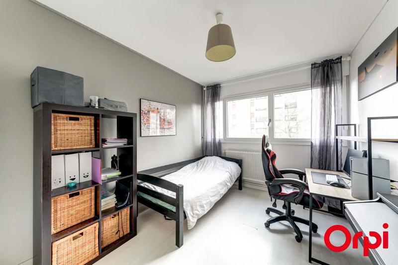 Appartement - 101 m² - 5 pièces