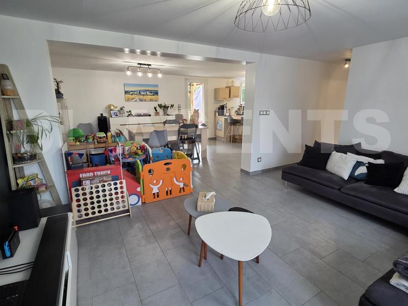 Maison - 162 m² - 6 pièces