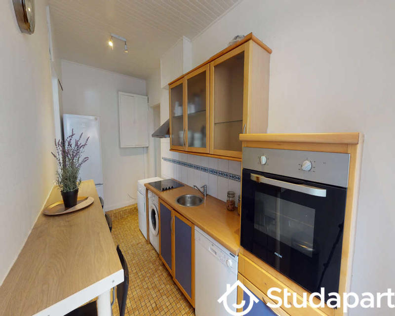 Chambre - 90 m² - 1 pièce