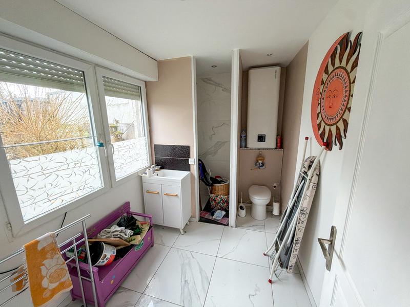 Maison - 185 m² - 8 pièces