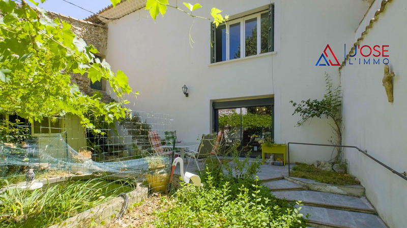 Maison ancienne - 228 m² - 6 pièces