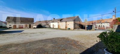 Demeure - 196 m² - 8 pièces