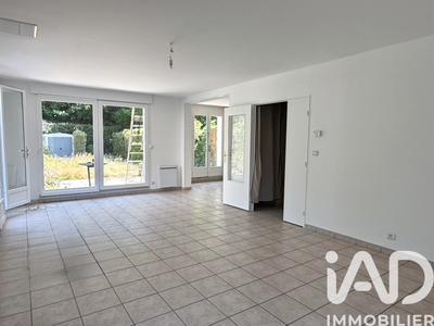 Maison - 95 m² - 6 pièces