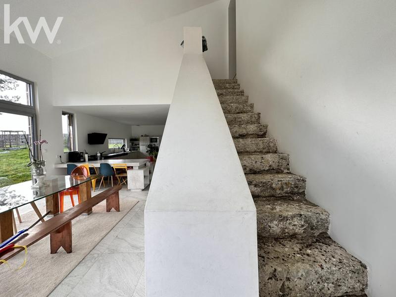 Maison d'architecte - 253 m² - 7 pièces