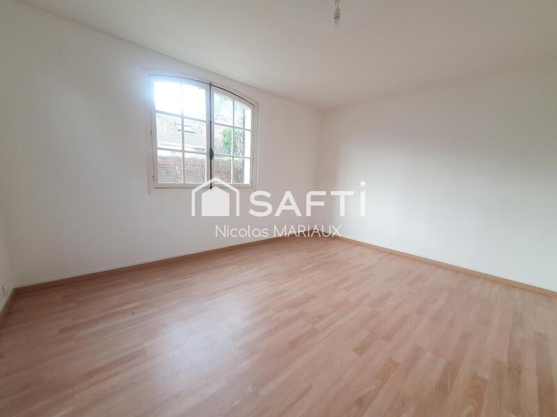 Maison - 303 m² - 7 pièces