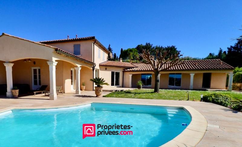 Villa - 203 m² - 6 pièces