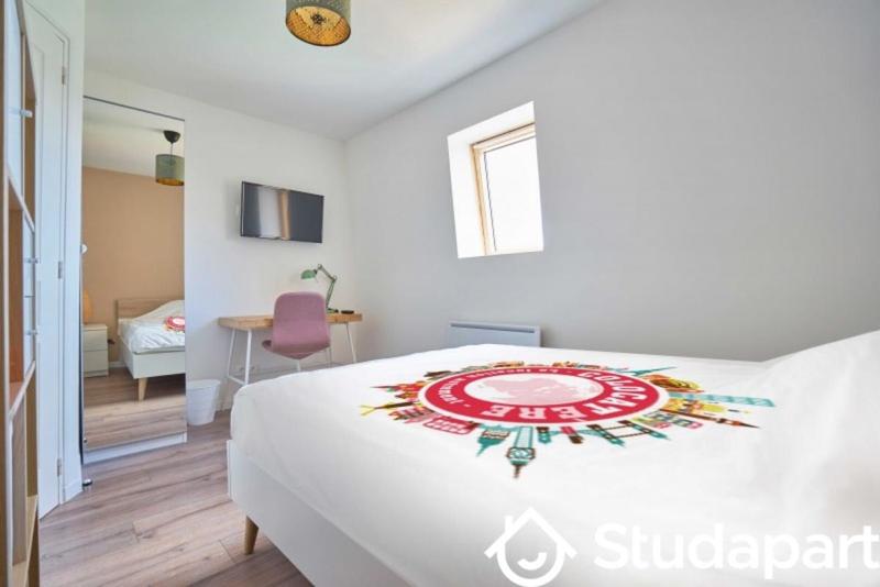 Chambre - 11 m² - 1 pièce