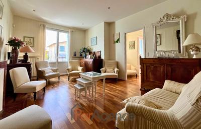 Maison - 157 m² - 6 pièces