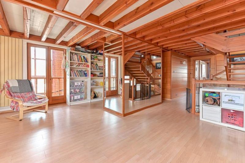 Maison - 220 m² - 9 pièces