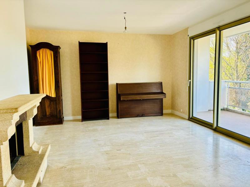 Appartement - 110 m² - 4 pièces