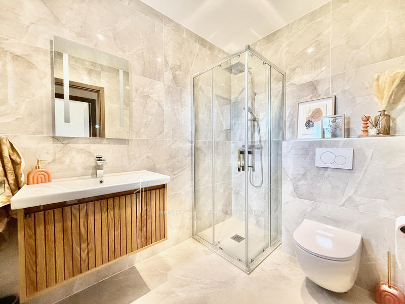 Villa - 145 m² - 6 pièces