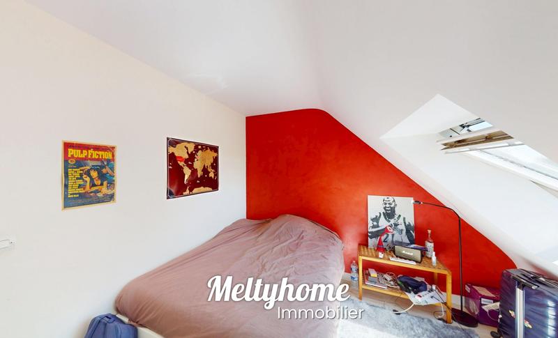 Maison - 195 m² - 10 pièces