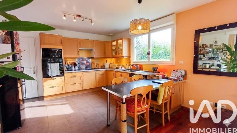 Maison - 140 m² - 6 pièces