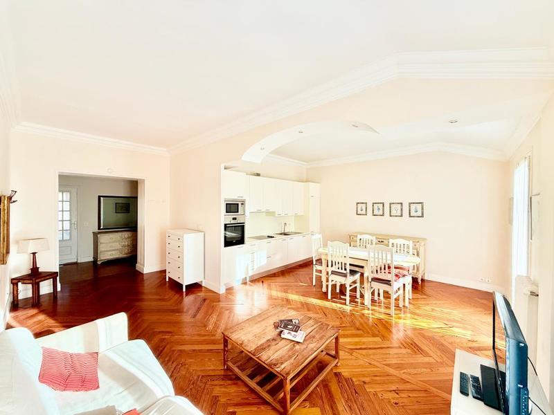 Appartement - 87 m² - 3 pièces