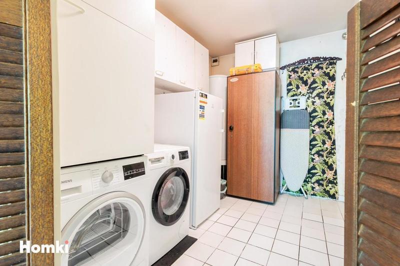 Appartement - 184 m² - 6 pièces