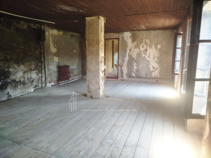 Maison - 210 m² - 4 pièces