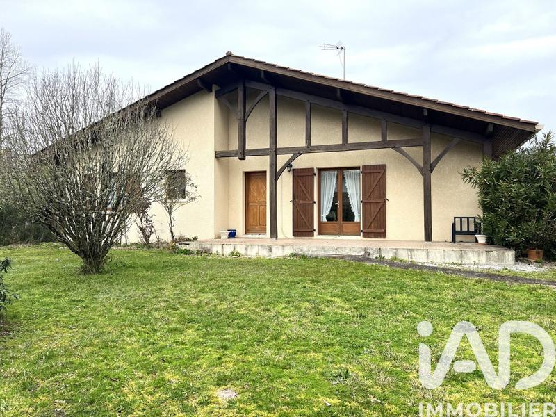 Maison - 90 m² - 3 pièces