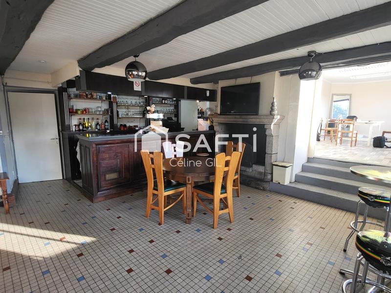 Maison - 200 m² - 6 pièces