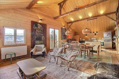 Châlet - 202 m² - 5 pièces