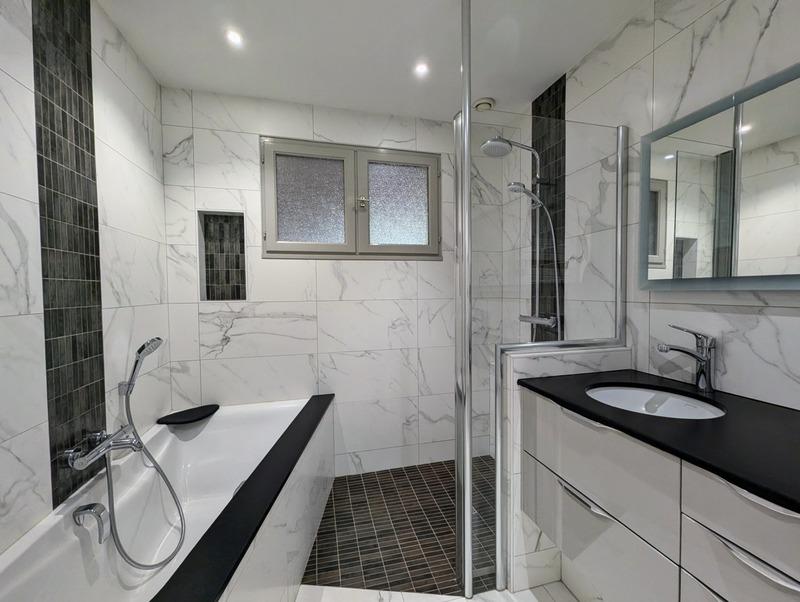 Maison - 211 m² - 7 pièces