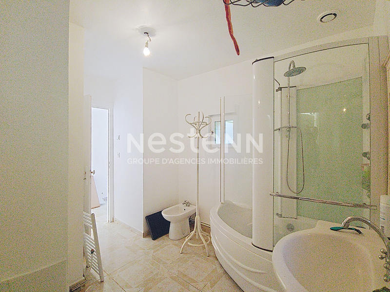 Maison - 309 m² - 12 pièces