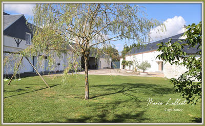 Maison - 360 m² - 10 pièces