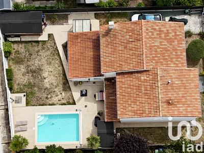 Maison - 225 m² - 8 pièces