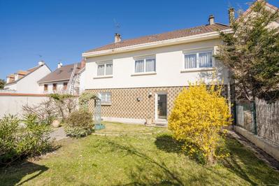 Maison - 137 m² - 6 pièces