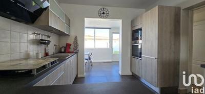 Maison - 96 m² - 6 pièces