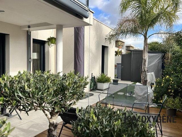 Maison - 98 m² - 5 pièces