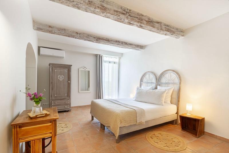 Maison - 455 m² - 12 pièces