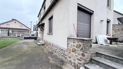 Maison - 140 m² - 6 pièces