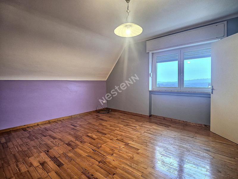 Maison - 127 m² - 8 pièces