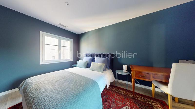 Appartement - 81 m² - 3 pièces