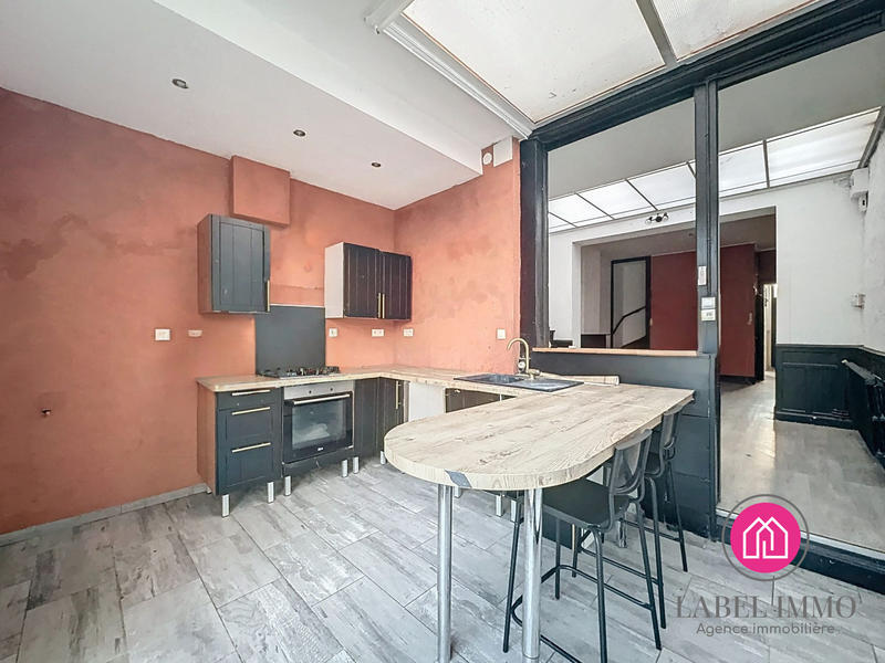 Maison - 111 m² - 6 pièces