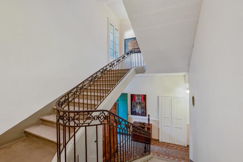 Maison - 186 m² - 8 pièces