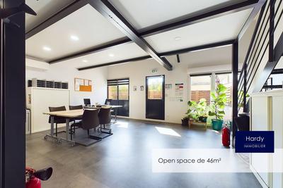 Bureau - 83 m² - 2 pièces