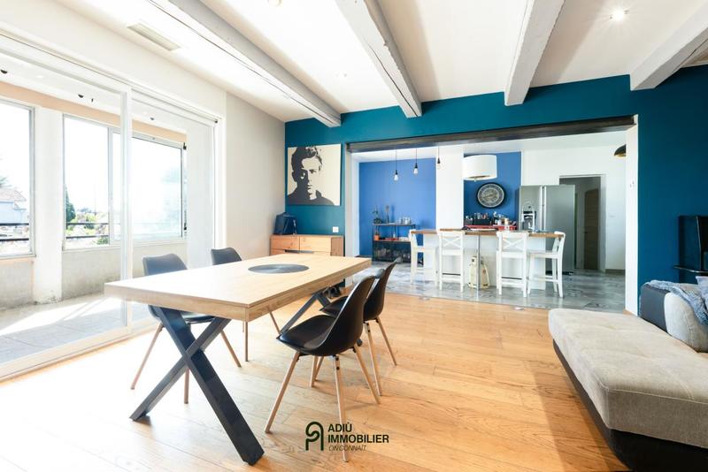 Propriété - 252 m² - 5 pièces