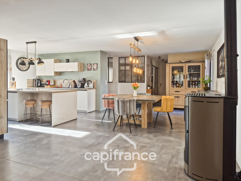 Villa - 160 m² - 8 pièces