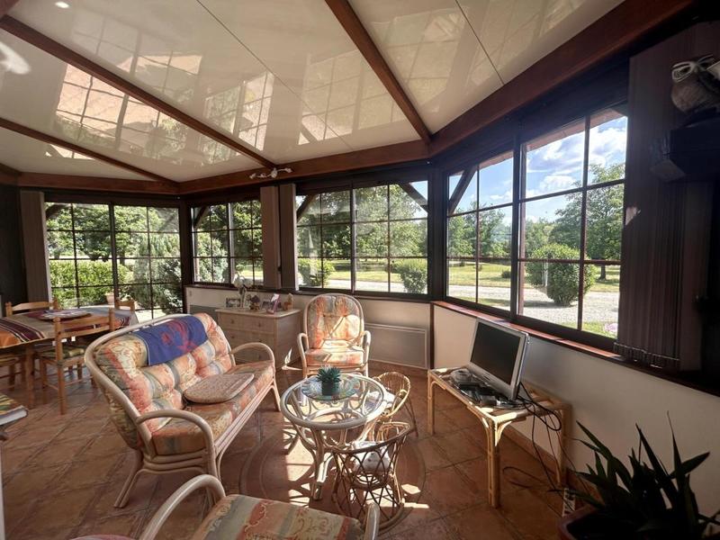 Propriété - 214 m² - 10 pièces