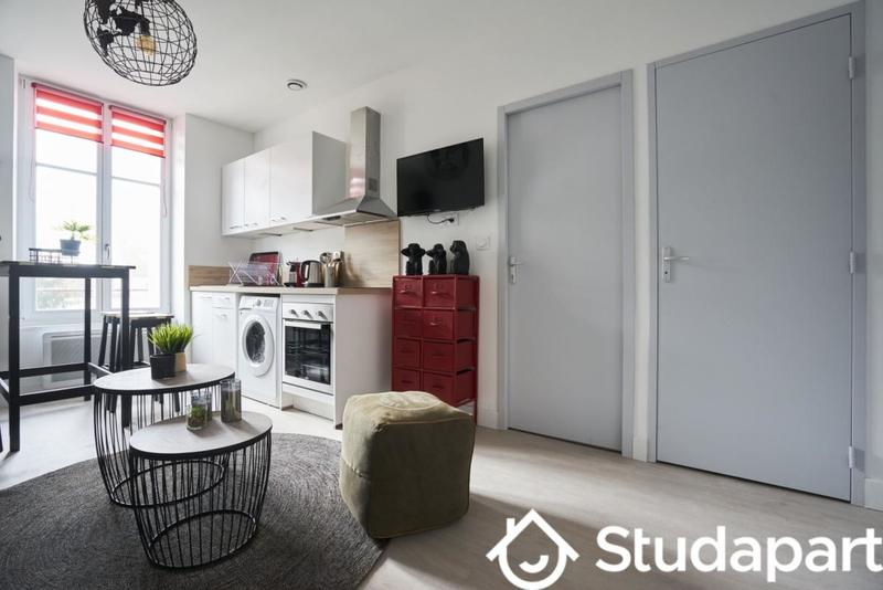 Chambre - 9 m² - 1 pièce