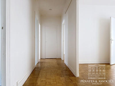 Appartement - 74 m² - 3 pièces